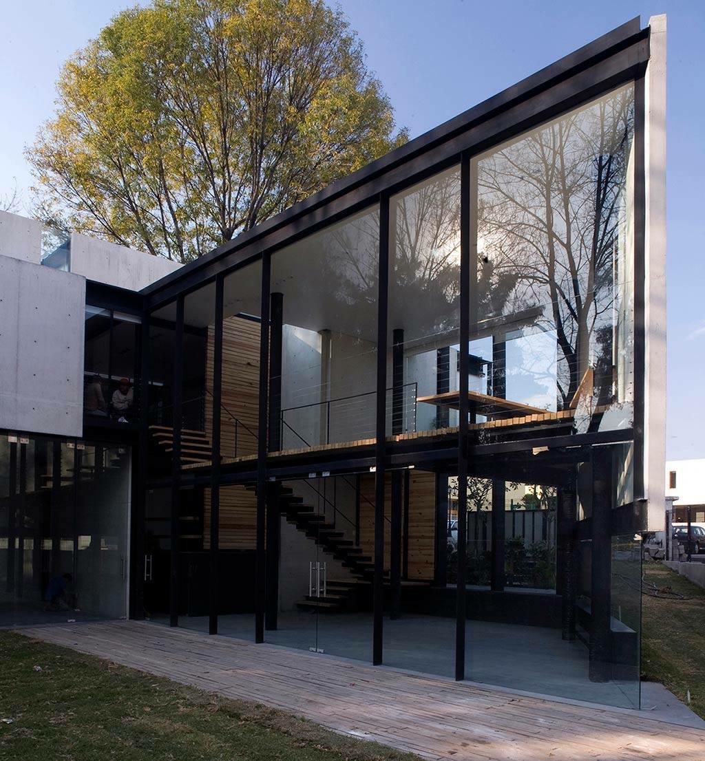 e9b1c06e-51ab-4d4b-9663-7e8c880b1f3a